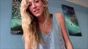 Tomboy blonde baisée hard pour prouver qu'elle aime les b...