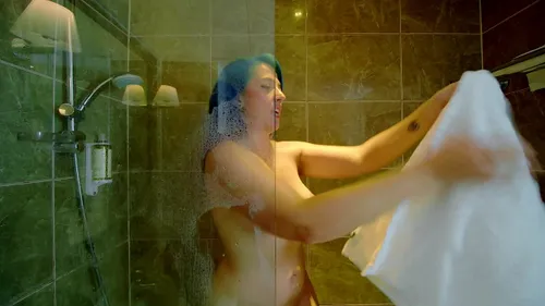 Daphnee Lecerf - Massage et pipe hard avec éjac faciale